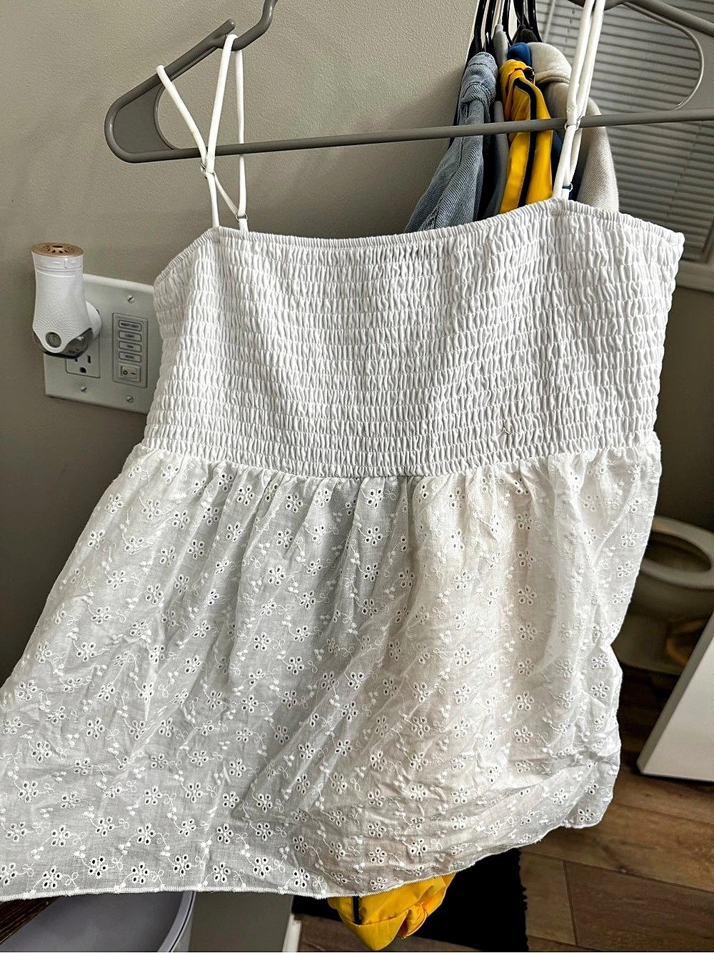 Forever 21 White Eyelet Smocked Crop Top Like New